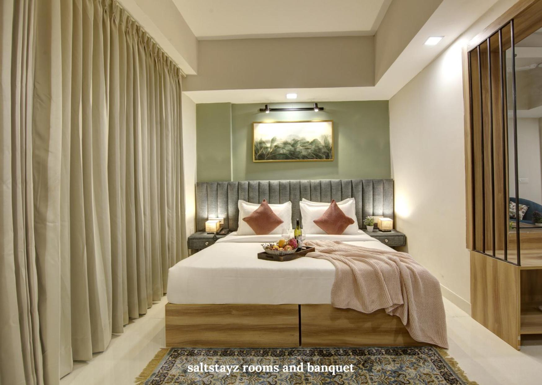 Saltstayz Premier Executive Serviced Apartment - Golf Course Extension Road Gurgáon Exteriér fotografie
