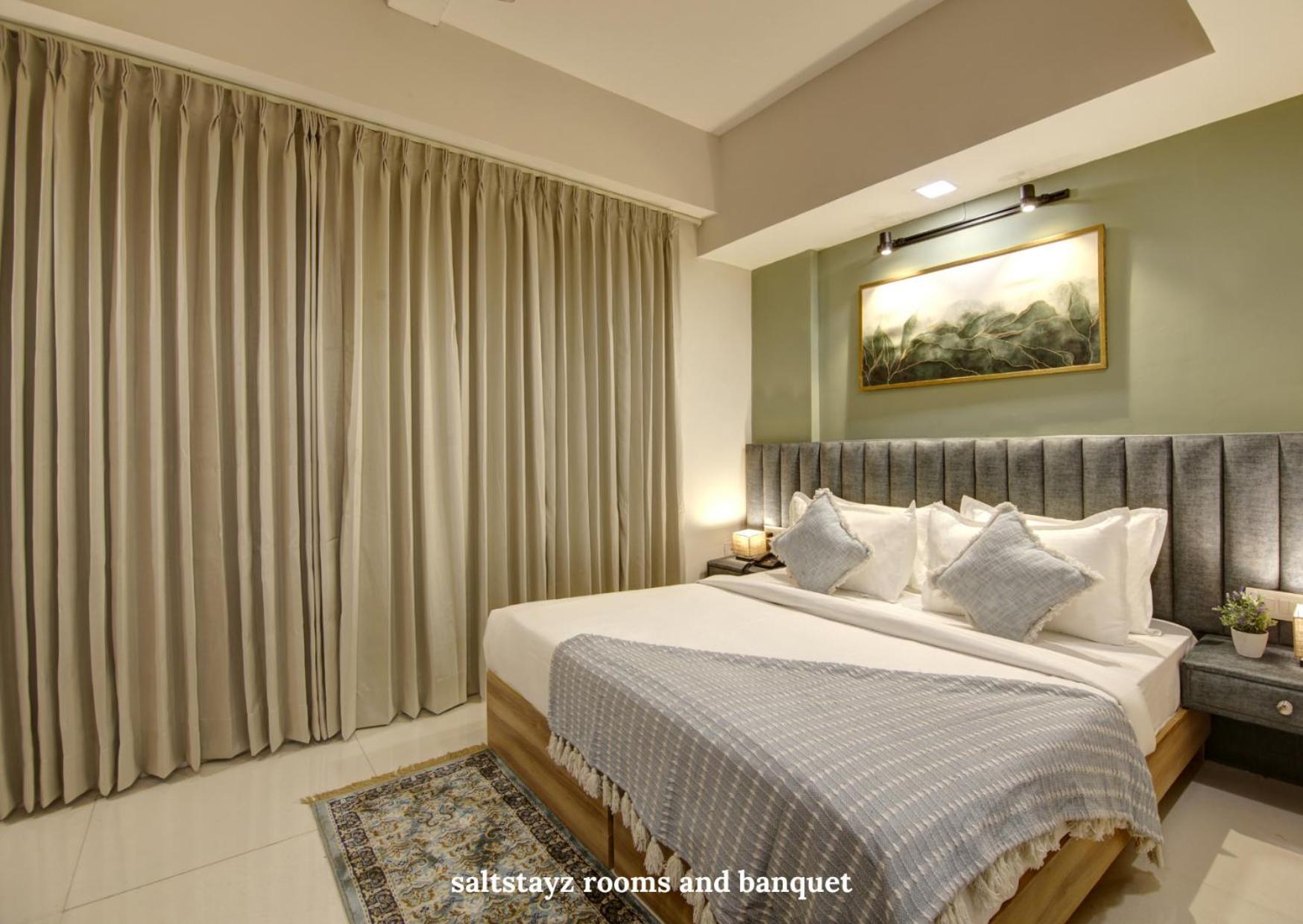Saltstayz Premier Executive Serviced Apartment - Golf Course Extension Road Gurgáon Exteriér fotografie
